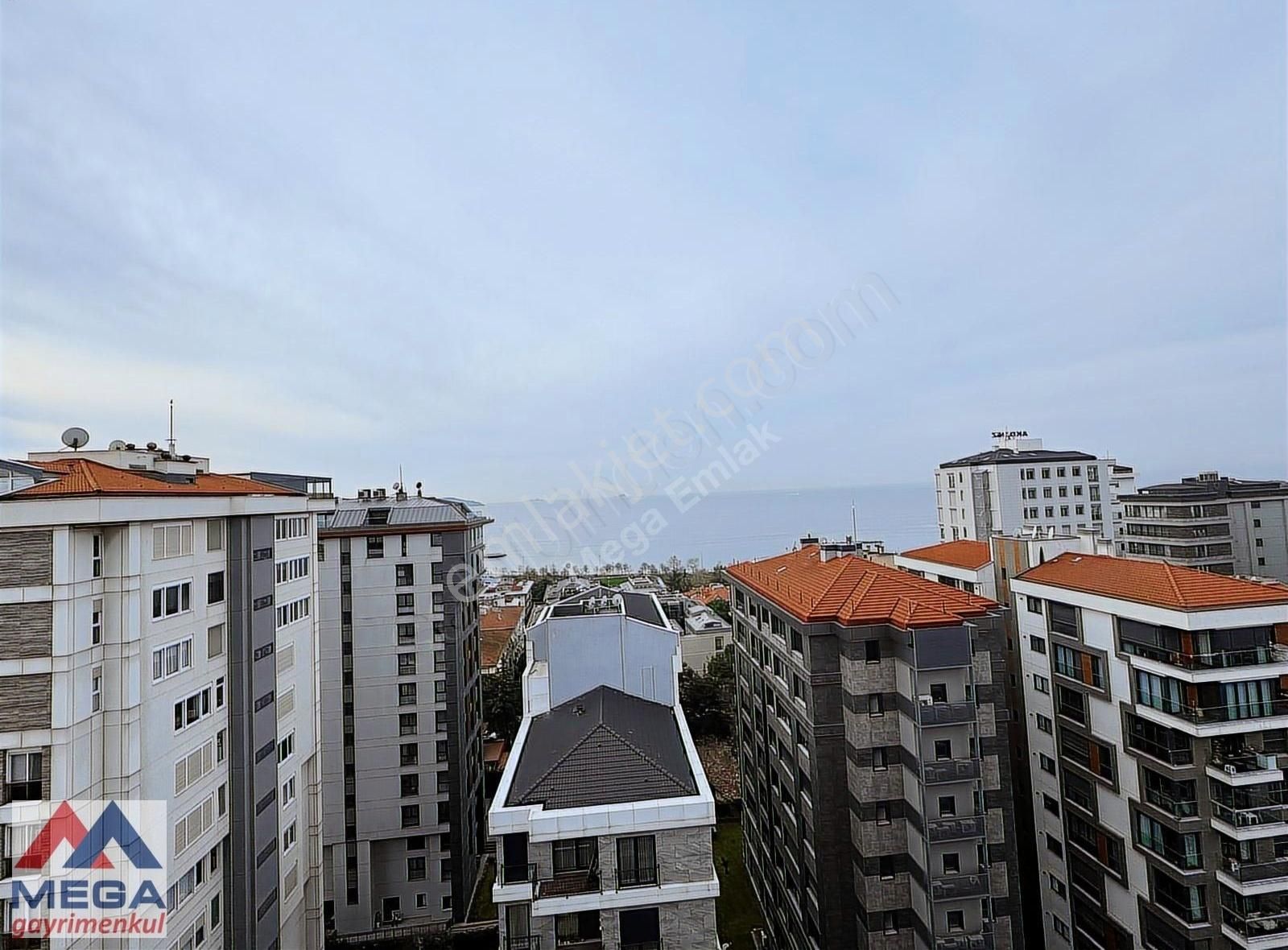 Suadiye Sahil Lebiderya Deniz Manzarlı Satılık 5+2 Dublex Daire