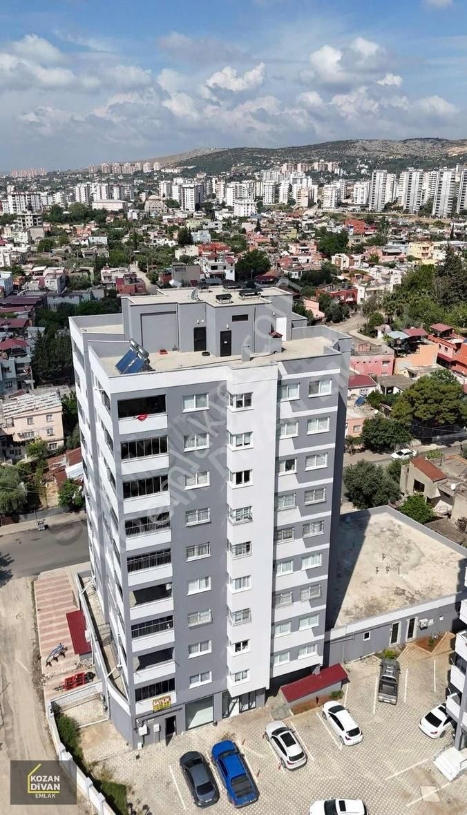 Kozan Divan Emlak'tan Göç Yolunda Satılık Rezidans