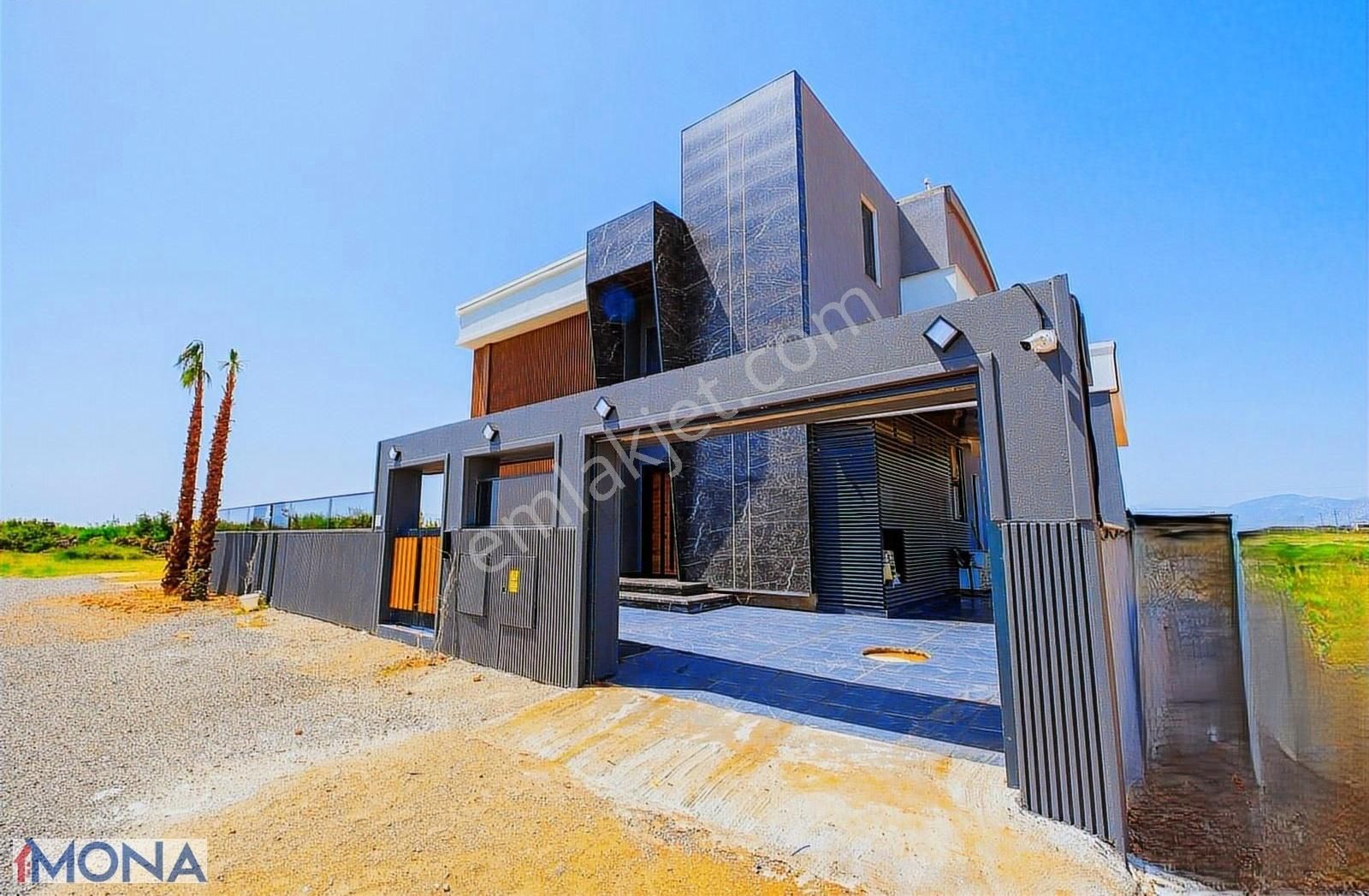 Özel Yapım Lüks Villa Akıllı Ev Sistemi & Isıtmalı Havuz& Hamam