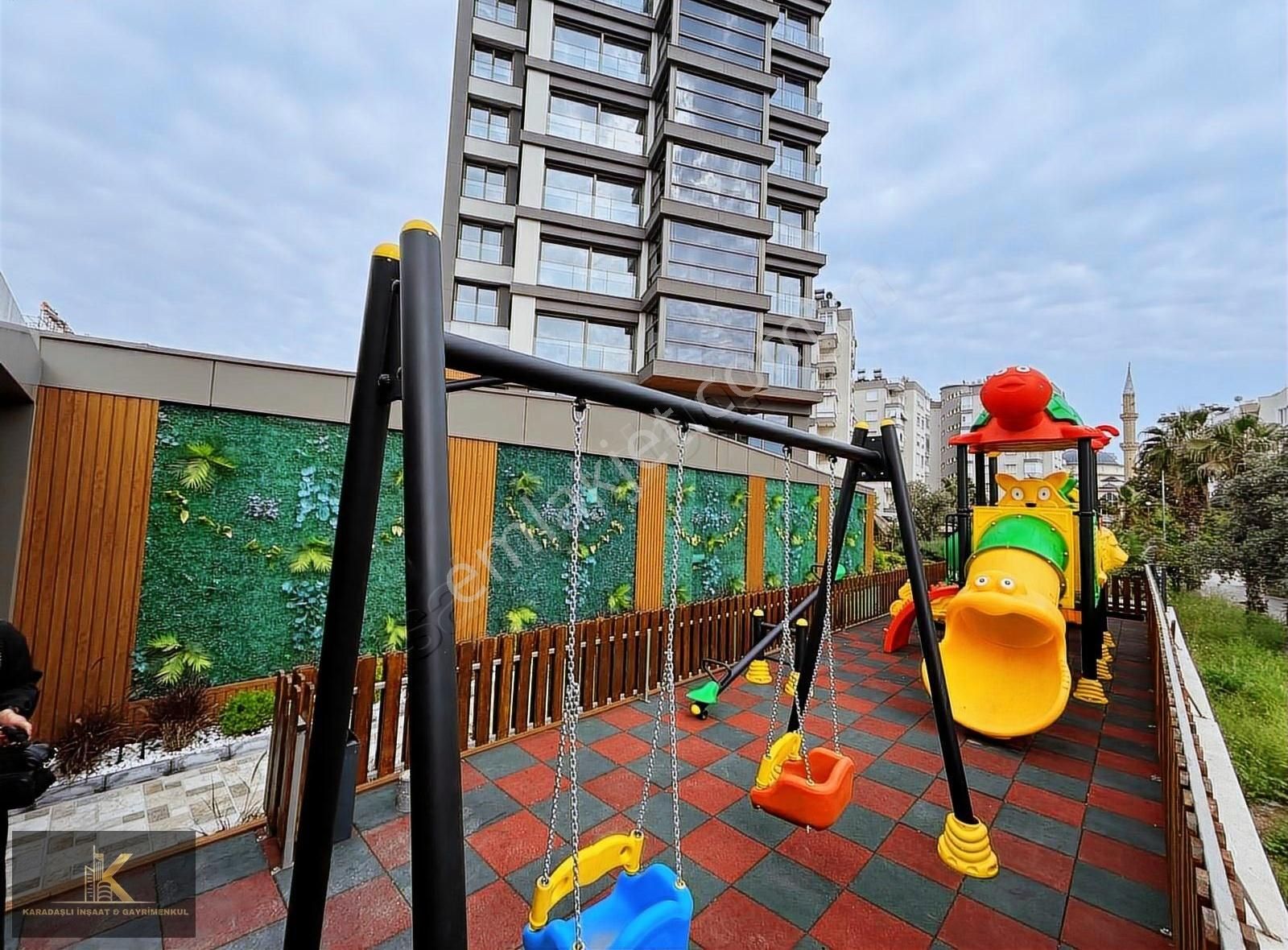 Lara Nın Gözbebeği Yalınpark Cepheli 4+1 Ultra Luks Daire