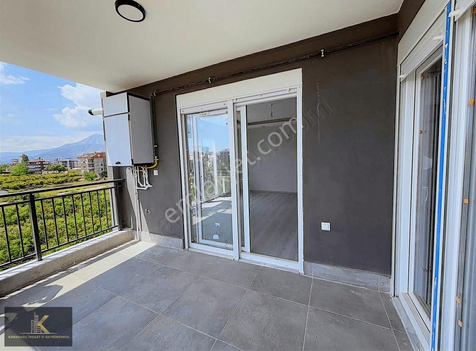 Antalya Döşemealtı Yeniköyde Sıfır 3+1 Satılık Daire