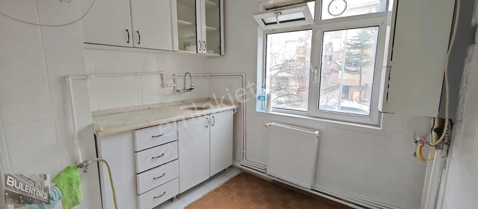 Etlik Mahallesi 1. Kat Ön Cephe 3+1 Cadde Pazar Yanı