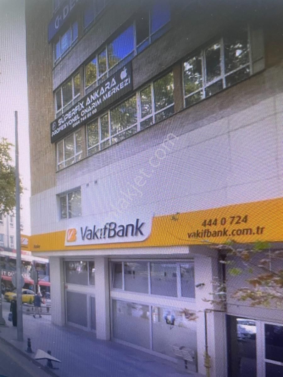 Necatibey- İzmir Cadde Köşesi 2+1 Kombili 90 M2 Ön Yan Asansörl