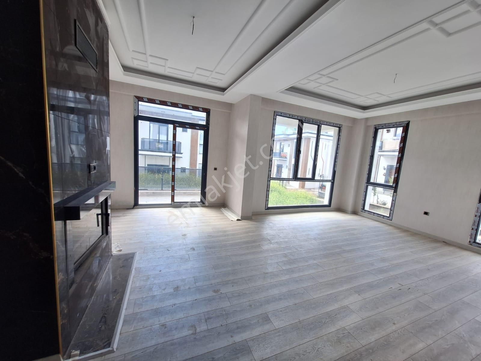 500 Evler Final Okulları Civarı Satılık Villa