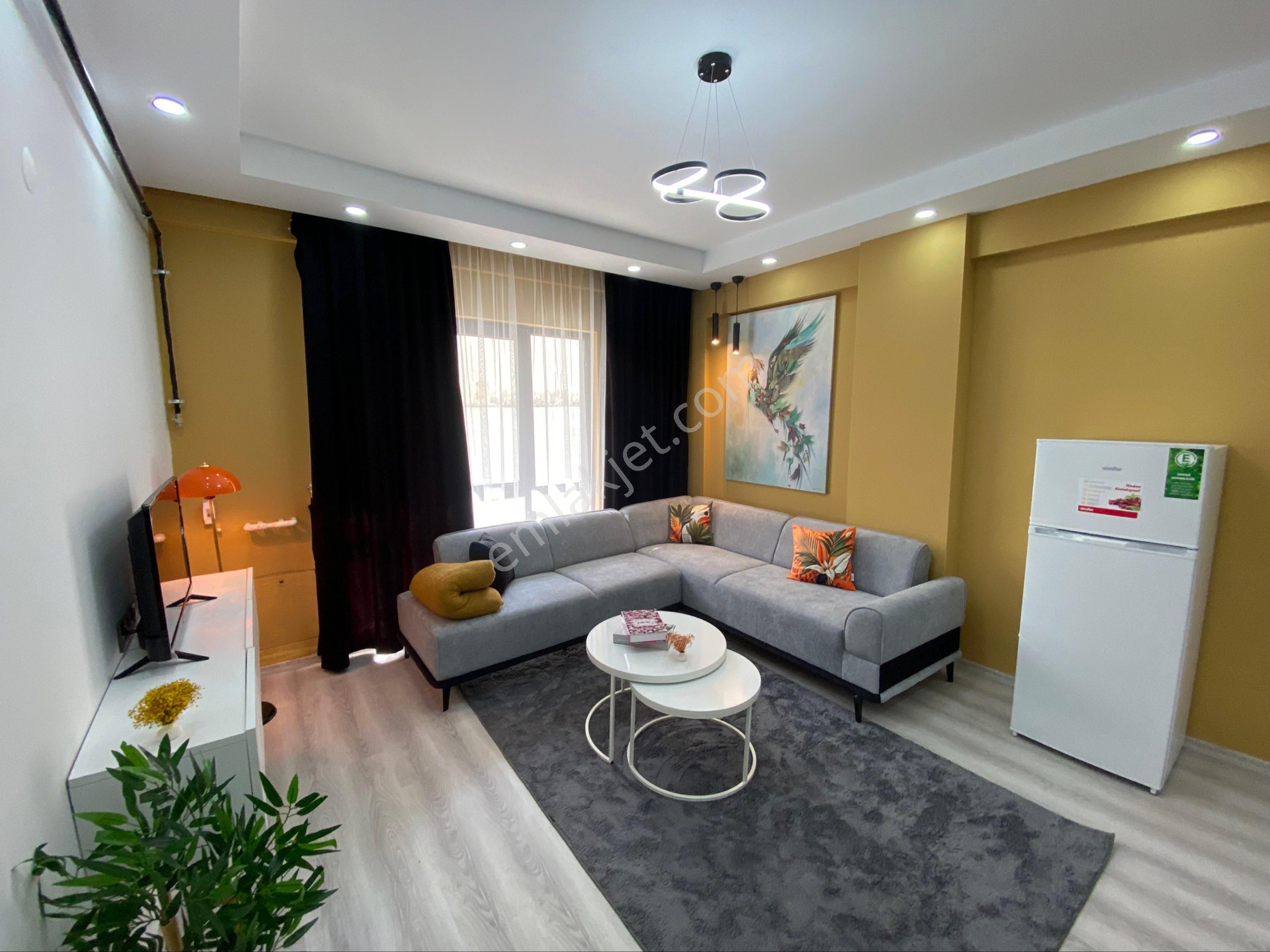 Körfezde Ulaşım Araçların Yakın Eşyalı Sıfır Satılık Giriş Kat 1+1 Daire