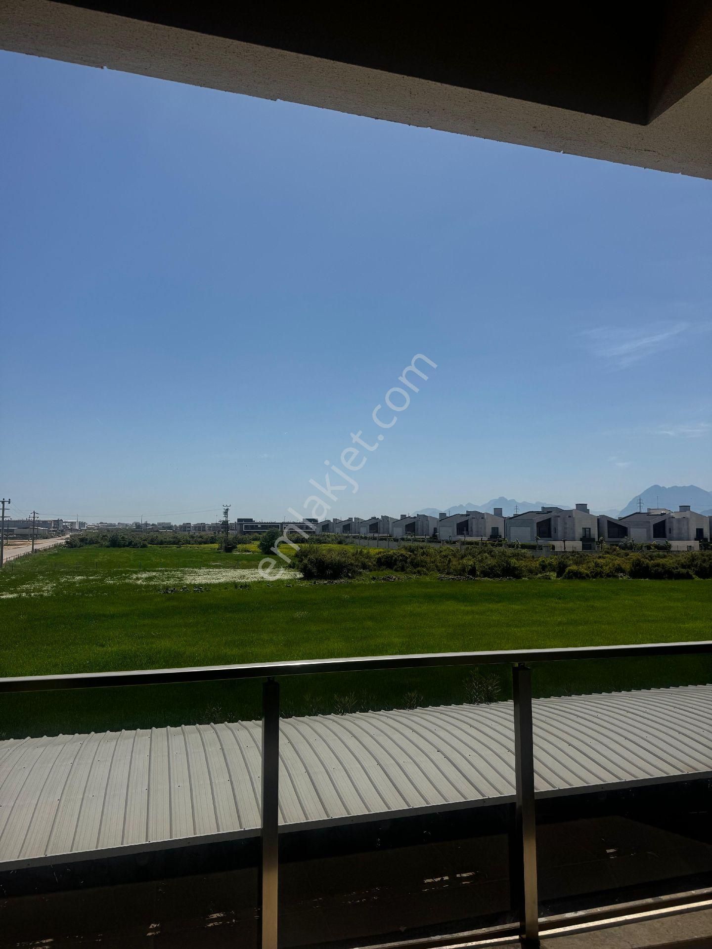 Döşemealtı Altınkalede Site İçerisinde Villa Konseptli 4+1 Daire - Görsel 6