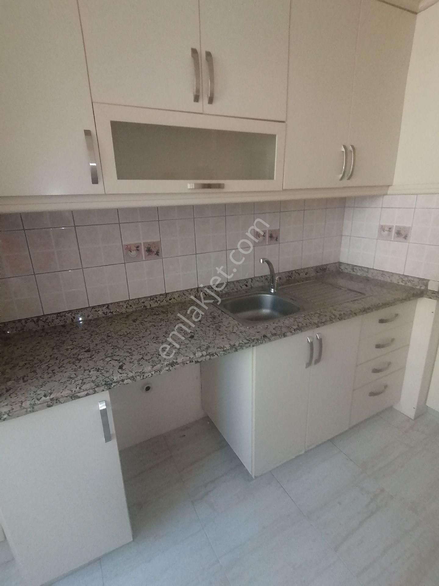 Ümraniye Tatlısu Şerifali Finans Merkezi Karşısı Kiralık Site İçi - Görsel 8