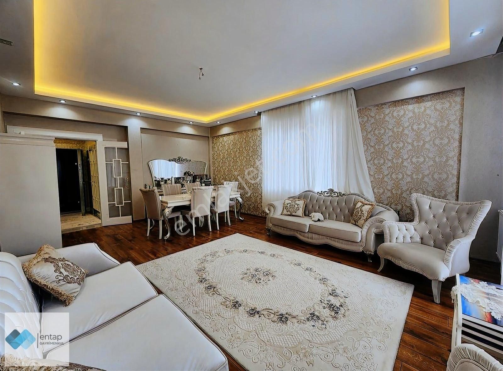 Entap'dan Satılık Fıstıklıkda Emsalsiz 3+1 Daire!