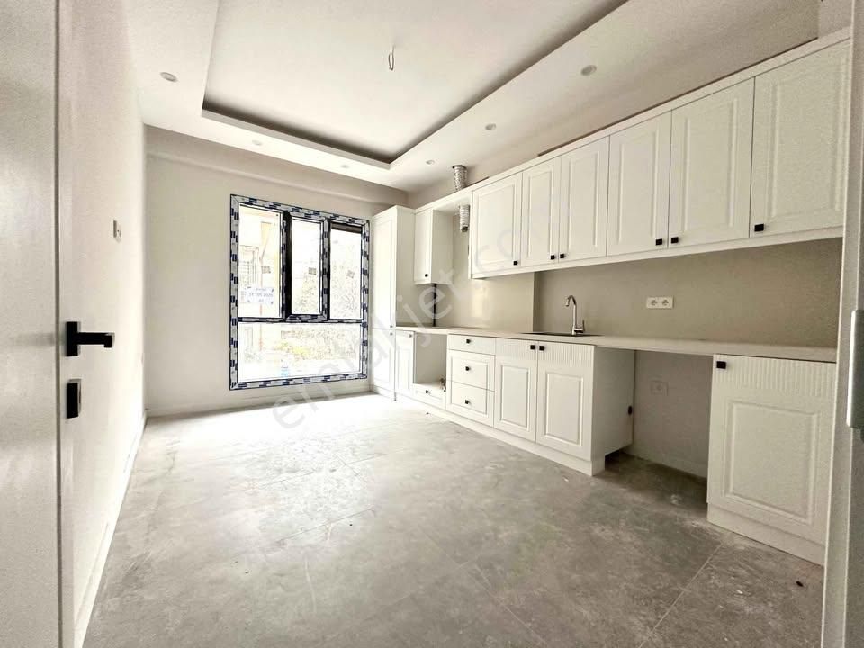 Urs Yapı'dan Beylikdüzü'nde 1+1 Ara Katta Sıfır Daire !!!!