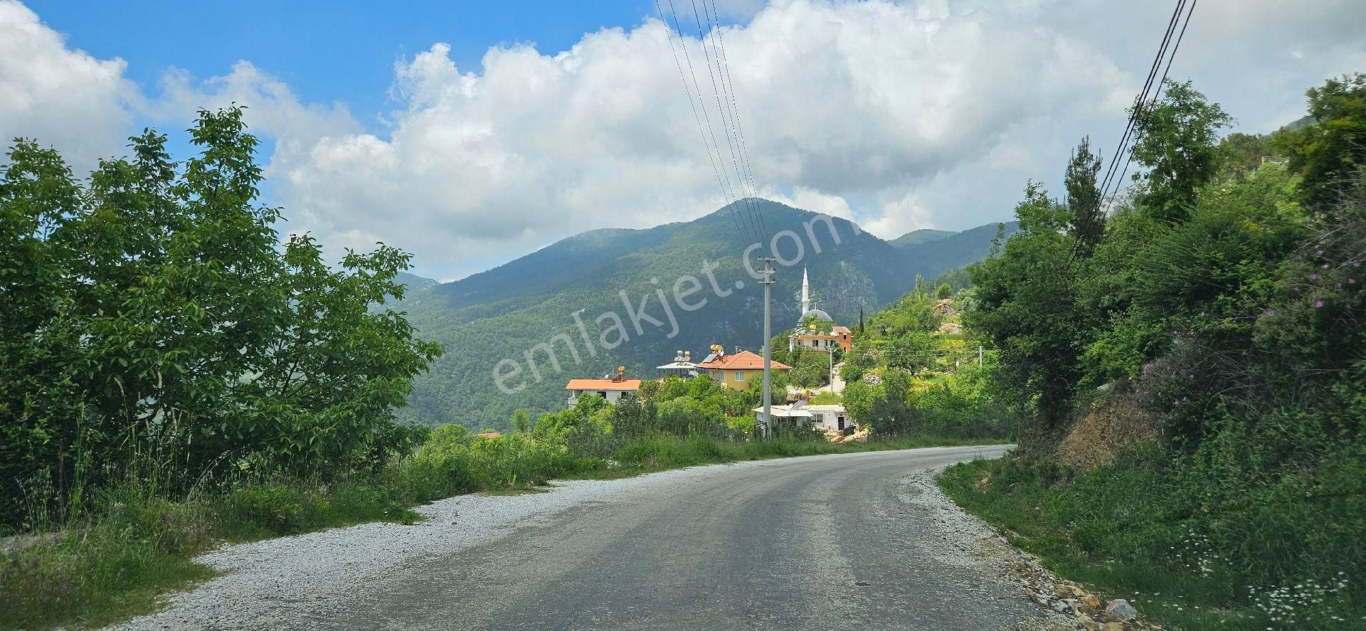 Alanya Bademağacı Full Deniz Manzaralı 2.785 Metre Tarla