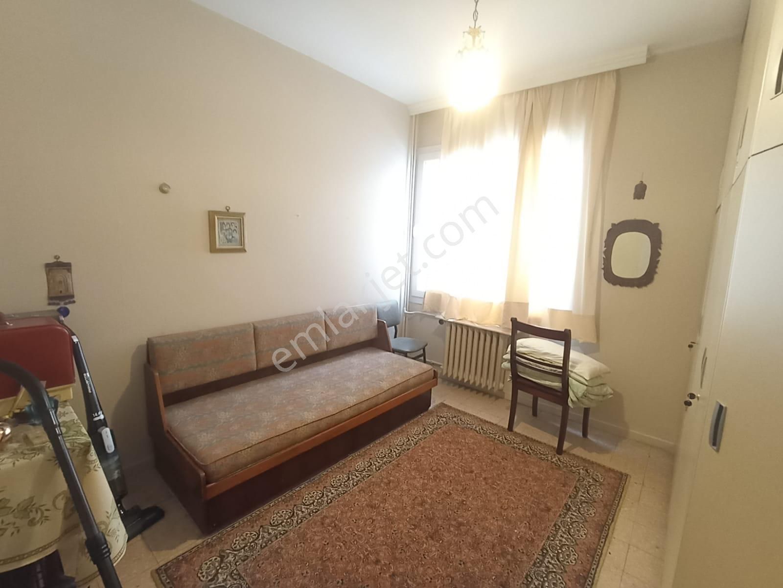 Gazipaşa Bulvarı Üzerinde 3+1+kilerli Güney Doğu Kuzey Cepheli Ekstralı Daire - Görsel 35