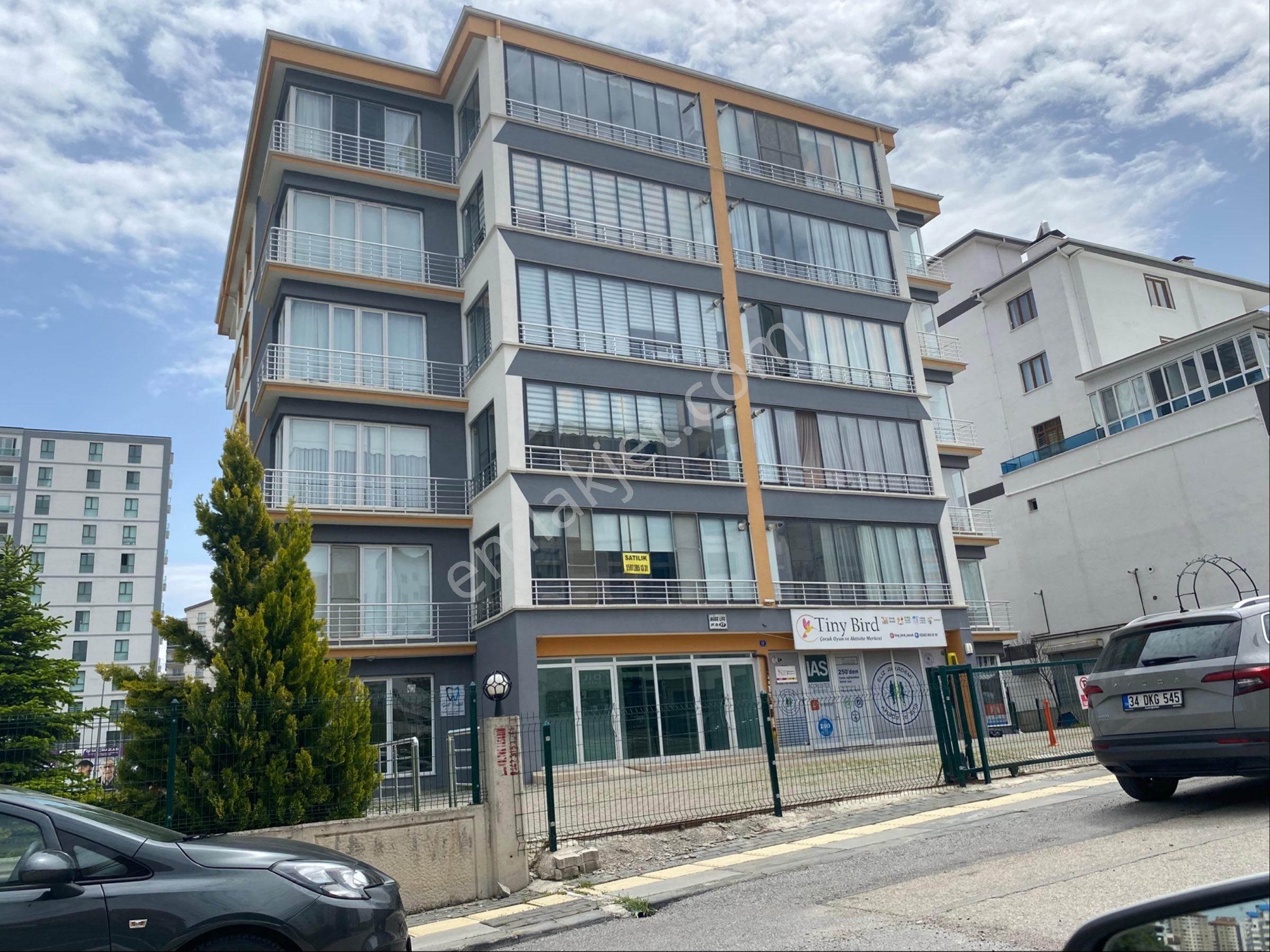Bağlıcada Satılık 4+1 Daire