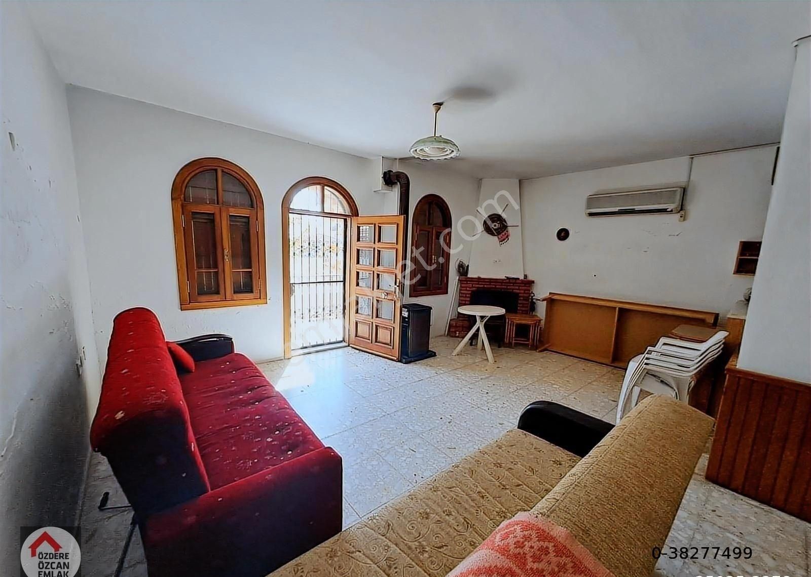 Gümüldür'de Denize 550 Metre Tek Müstakil Villa (yetkili Ofis)
