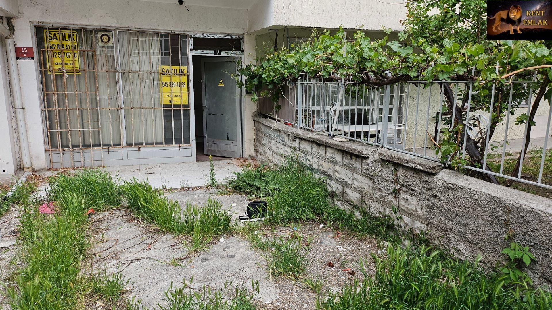Abidin Paşada Satılık 30 Metre Kare Dükkan