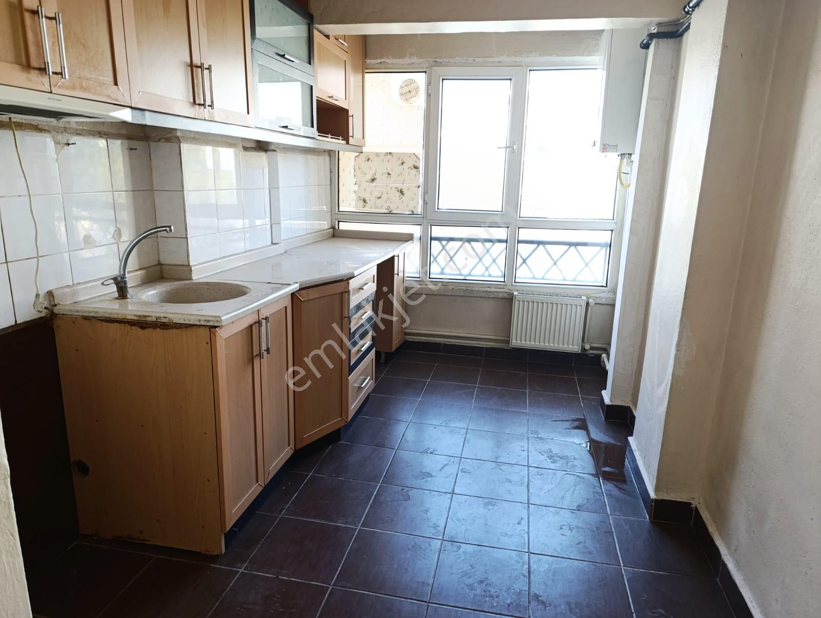 Şehit Cevdet Özdemir Mahallesi 3+1 Ara Kat Kiralık Daire