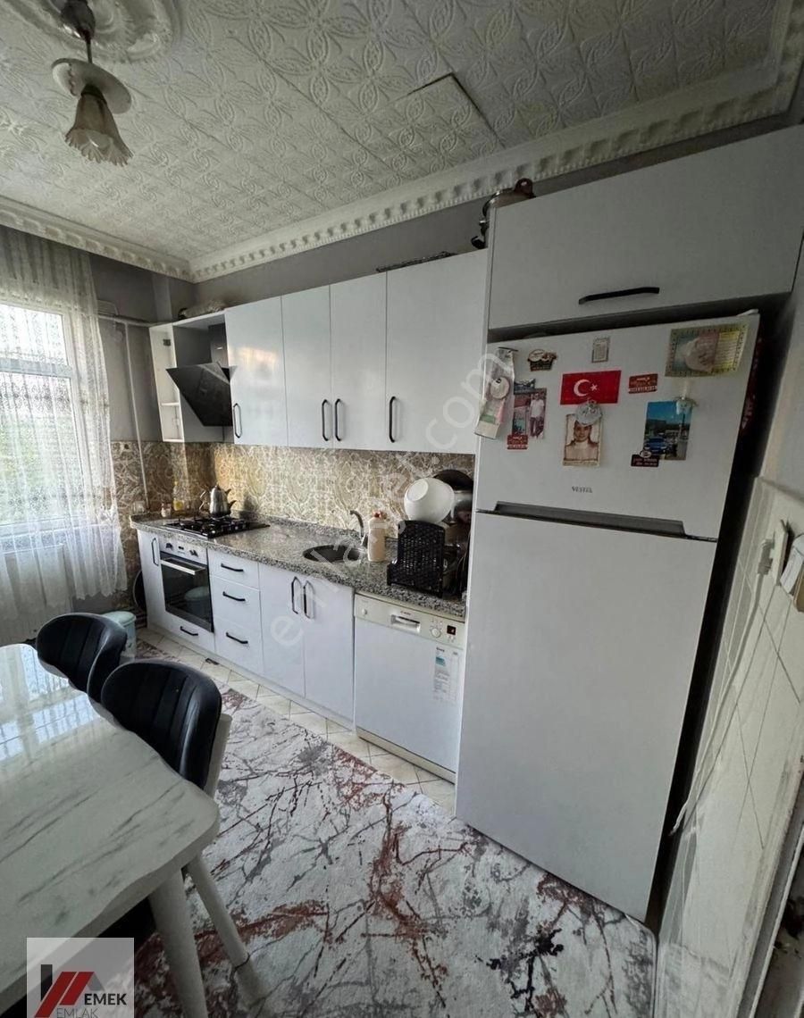 Emek Emlak'tan Körfez Esentepe Mah.de Satılık 2+1 Daire S-2674