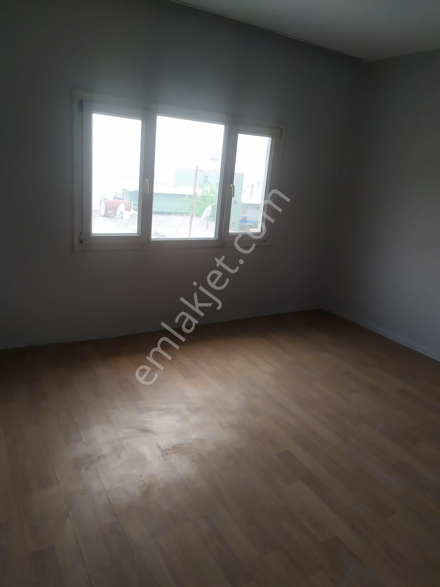 Sahibinden 2+1 Daire Yeni Tadilatlı - Teraslı - Hastane Yakını