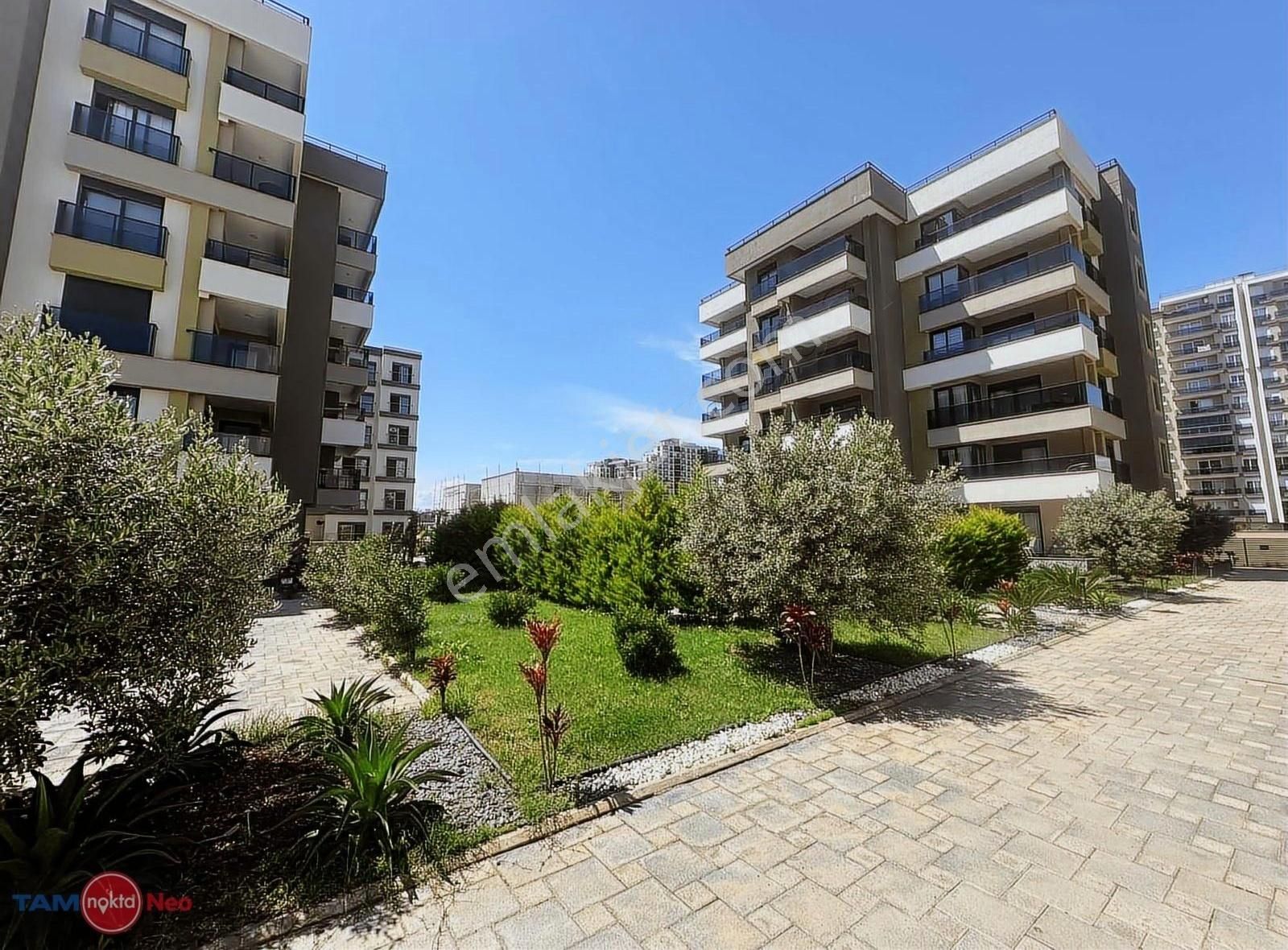 Damla Sitesinde Eşyalı Kiralık 2+1 Ara Kat Daire