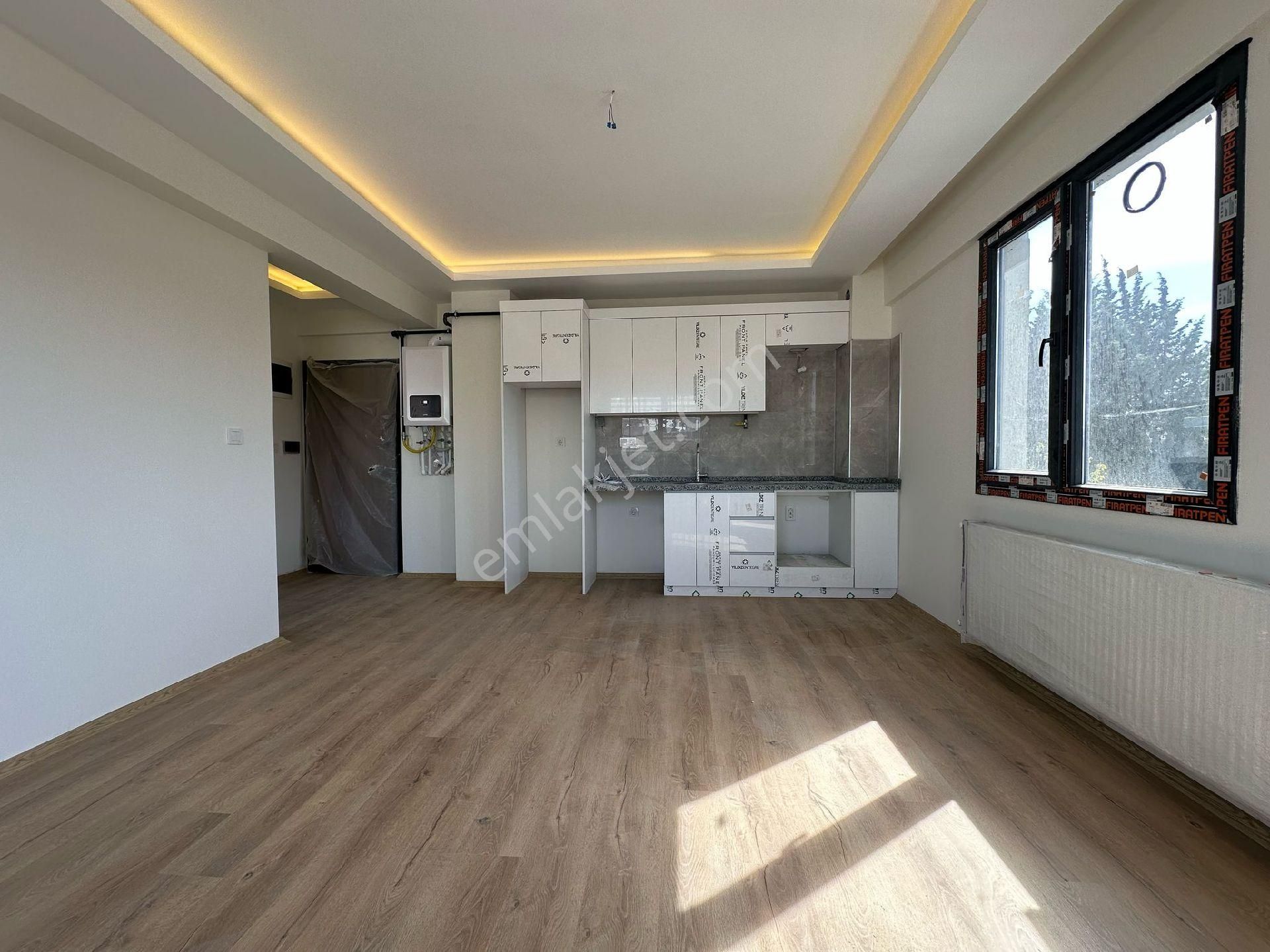 Buca Hürrüyet Mah Tuğsavul Okuluna Yakın Mesafede Satılık Daire