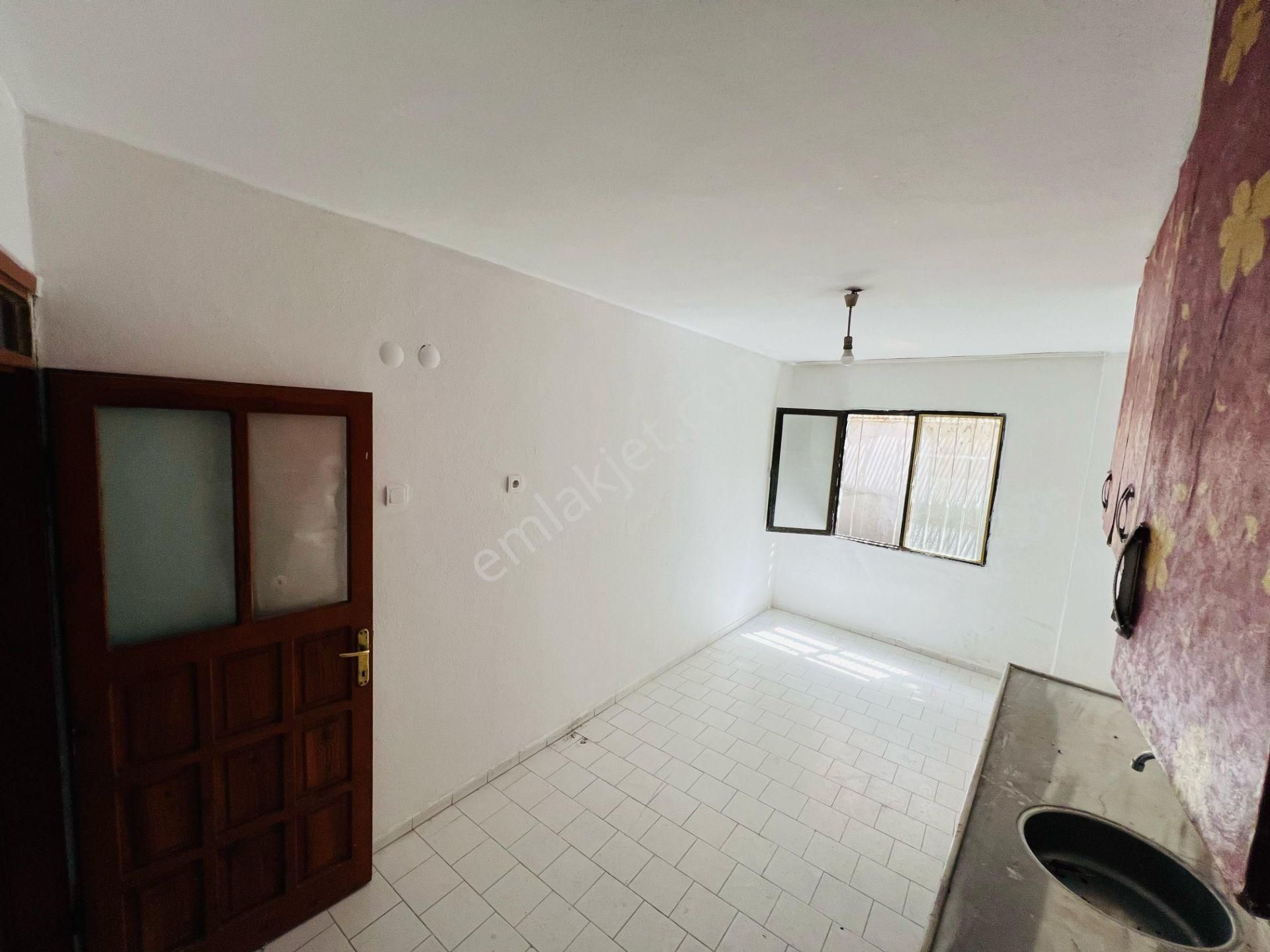 Konak Toros M Akif Mah.de 2+1 85 M2 Kot 1 Kiralık Daire