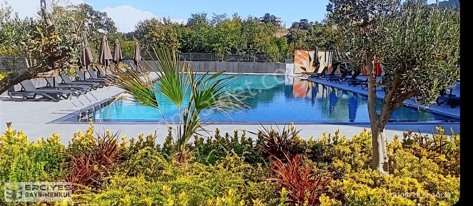 Lüks Site İçinde Full Deniz Manzaralı Daire