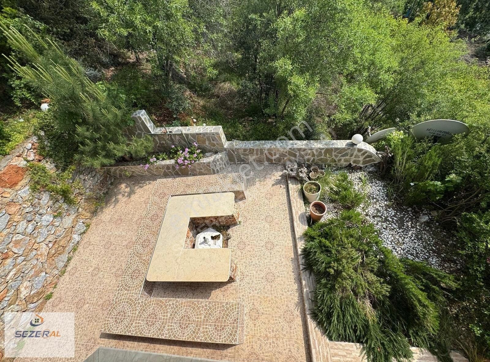 Alanya'da Satılık Deniz, Kale Manzaralı Lüks Villa - Görsel 11