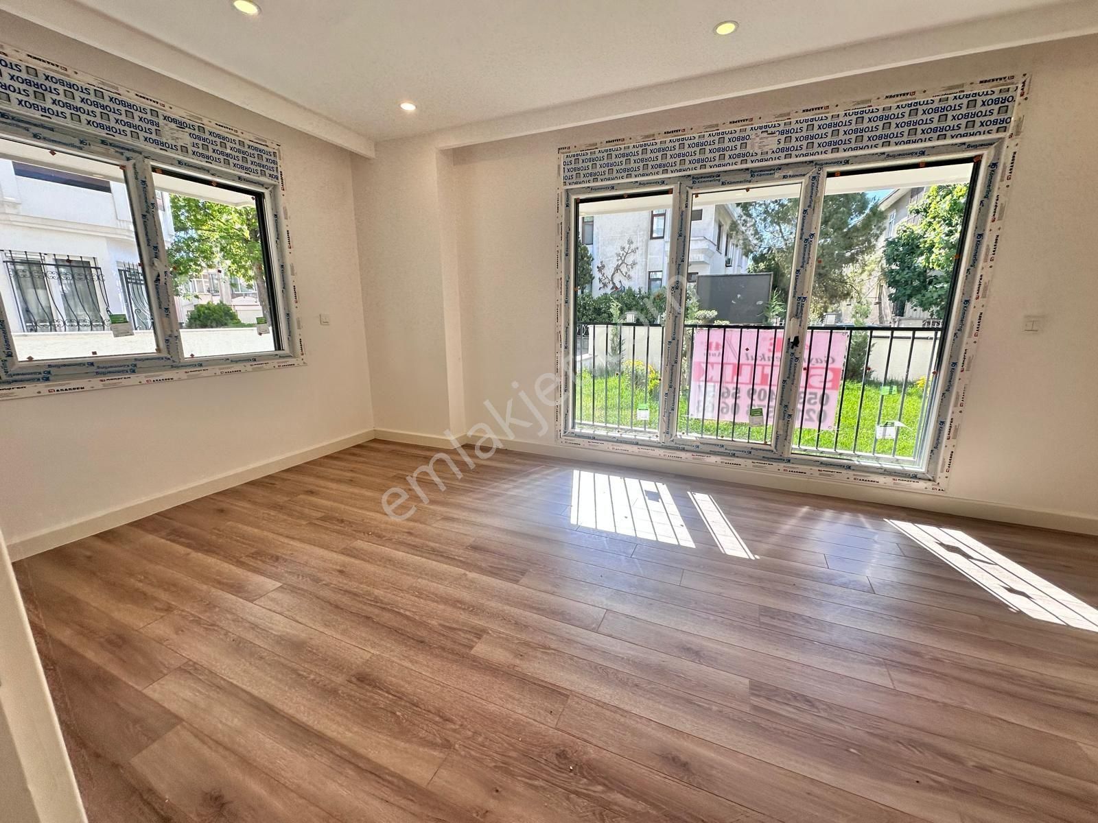 Secret House'dan Sıfır Yapı 3+1 Düz Giriş Bahçe Katı.