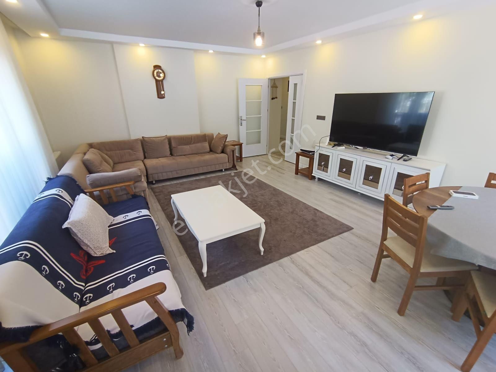 Bahçelievler 500 Bulvarda 4 + 1 200 M2 Satılık Daire - Görsel 3