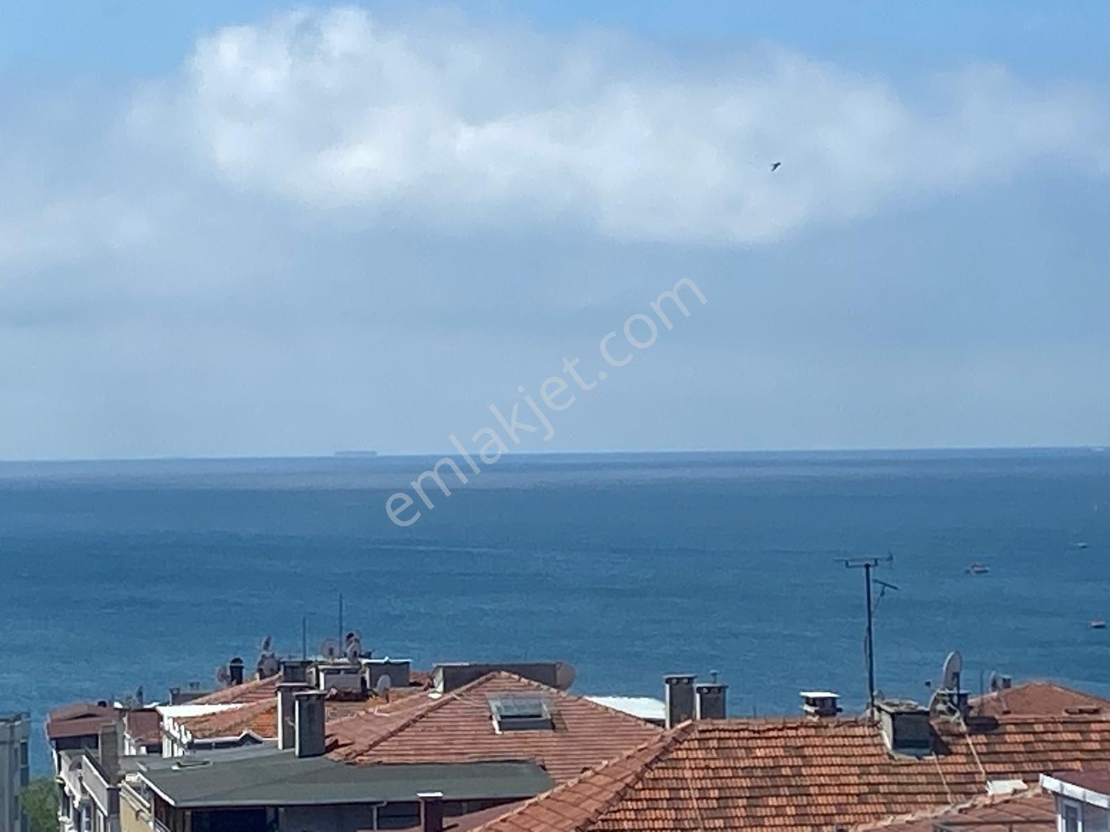 Ambarlı’da 3+1 Deniz Manzaralı 150m2 Asansörlü Kiralık Süper Lüx Daire