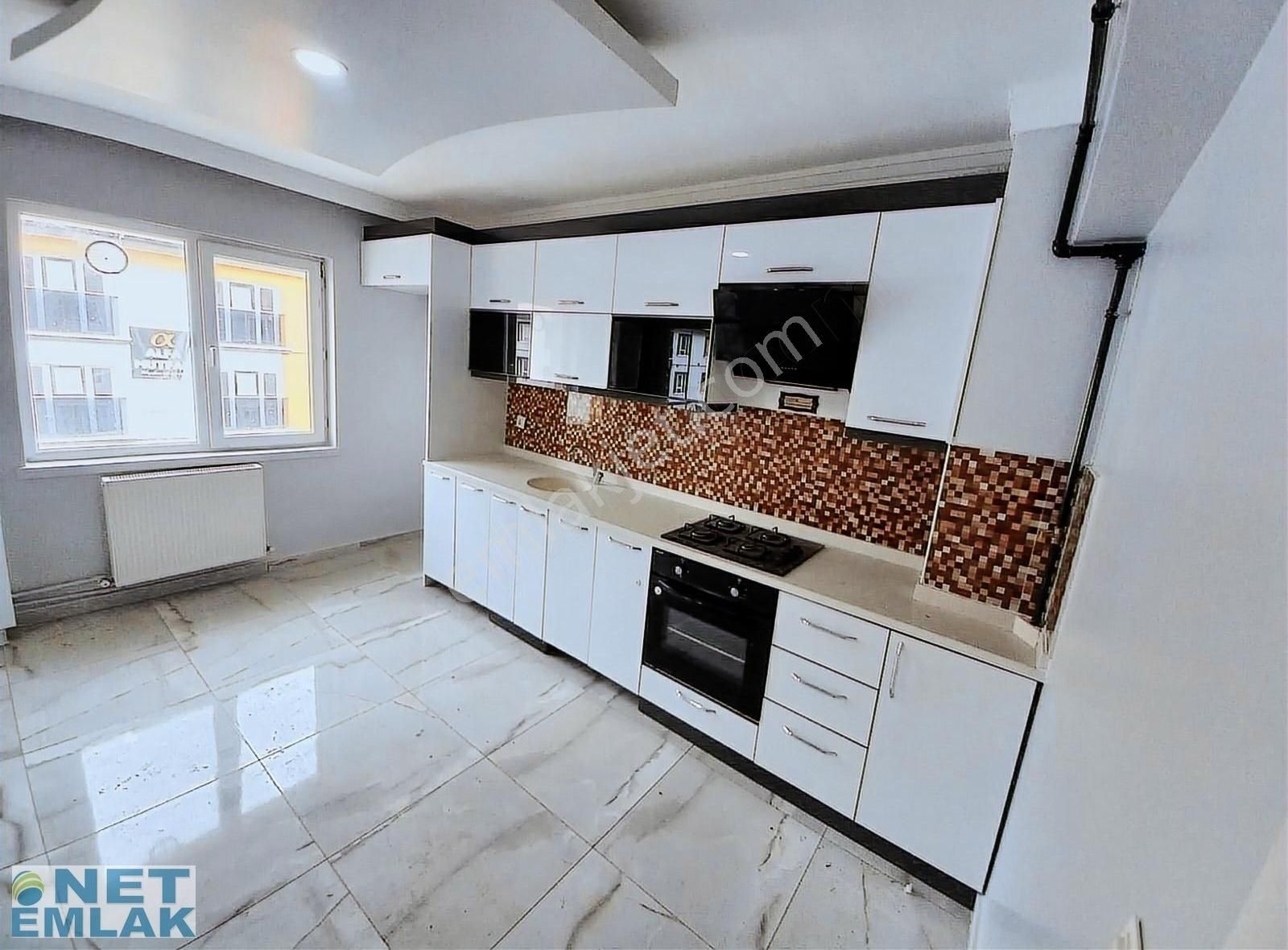 Yenikent Net Emlaktan 3+1 Çift Balkon Ön Cephe