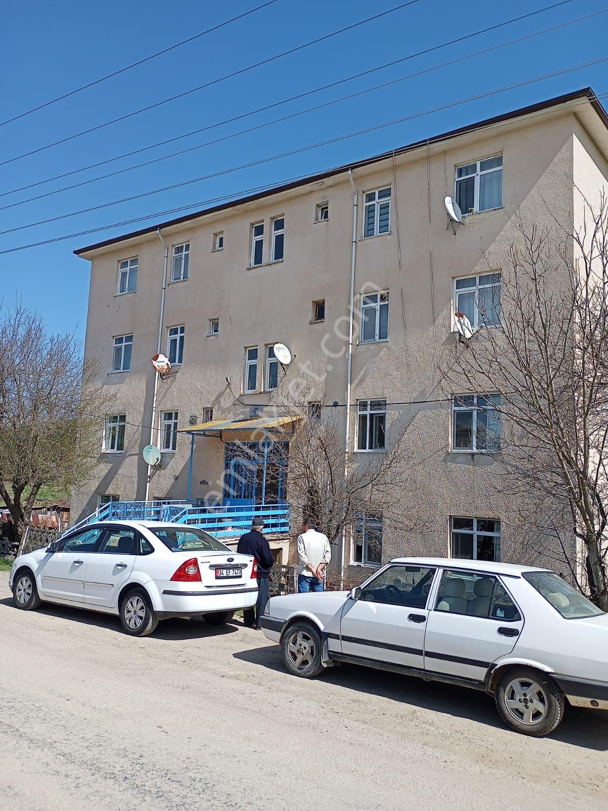 Karabük Eflani İlçesinde Eşyalı İçi Yapılı 2+1 Daire Satılıktır