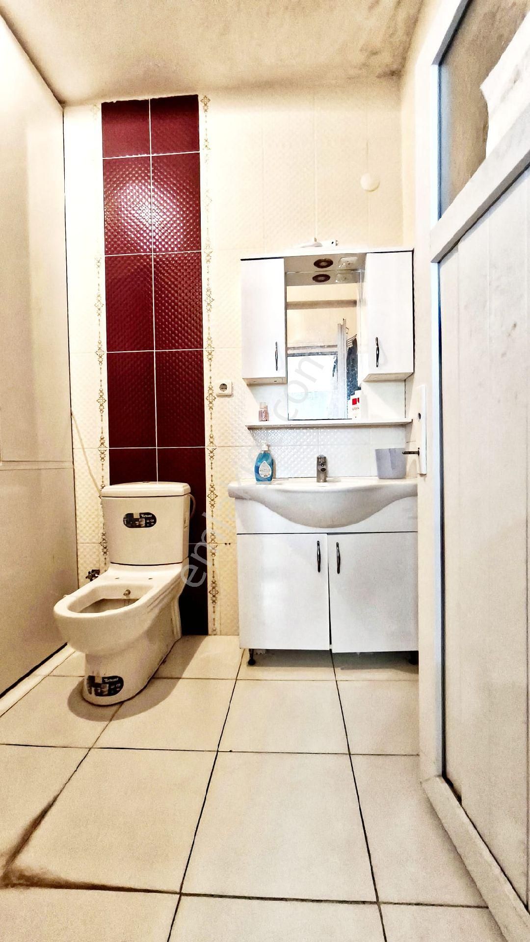 Es Emlaktan Aksaray Lalelide Satılık Dükkan+daire - Görsel 23