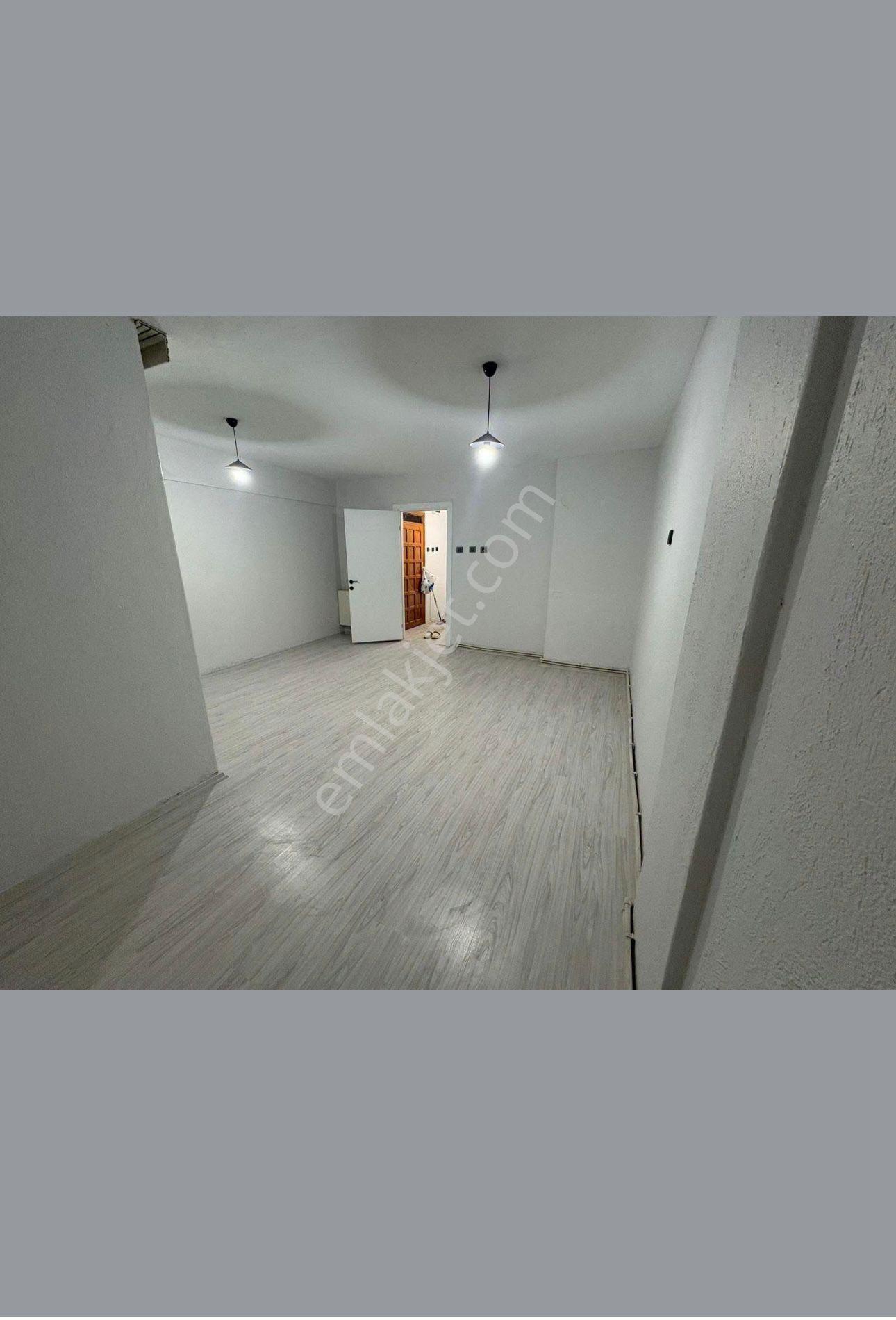 Bozdoğan Petrol'de Satılık 2+1 Merkezi Konumlu Bakımlı Daire - Görsel 26