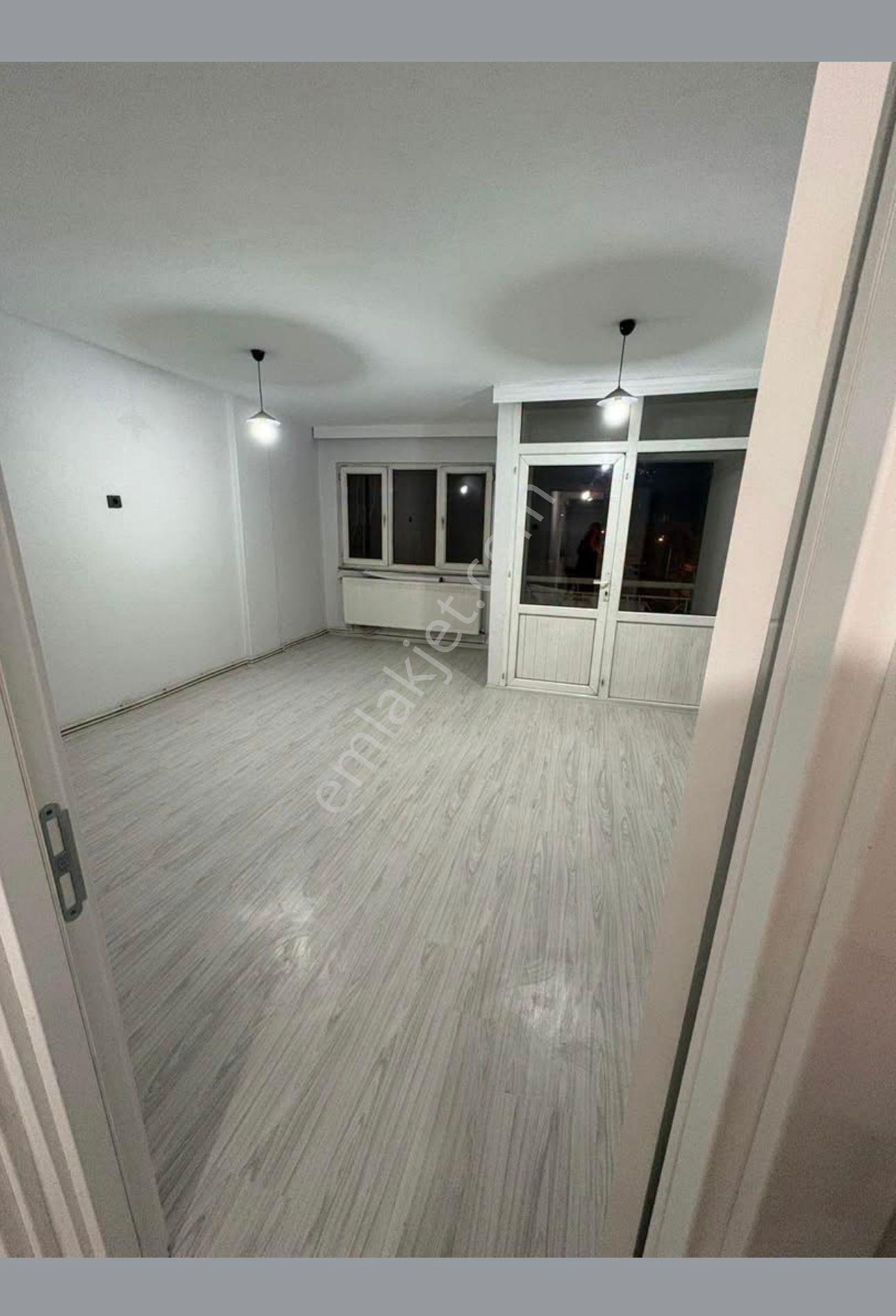 Bozdoğan Petrol'de Satılık 2+1 Merkezi Konumlu Bakımlı Daire - Görsel 25
