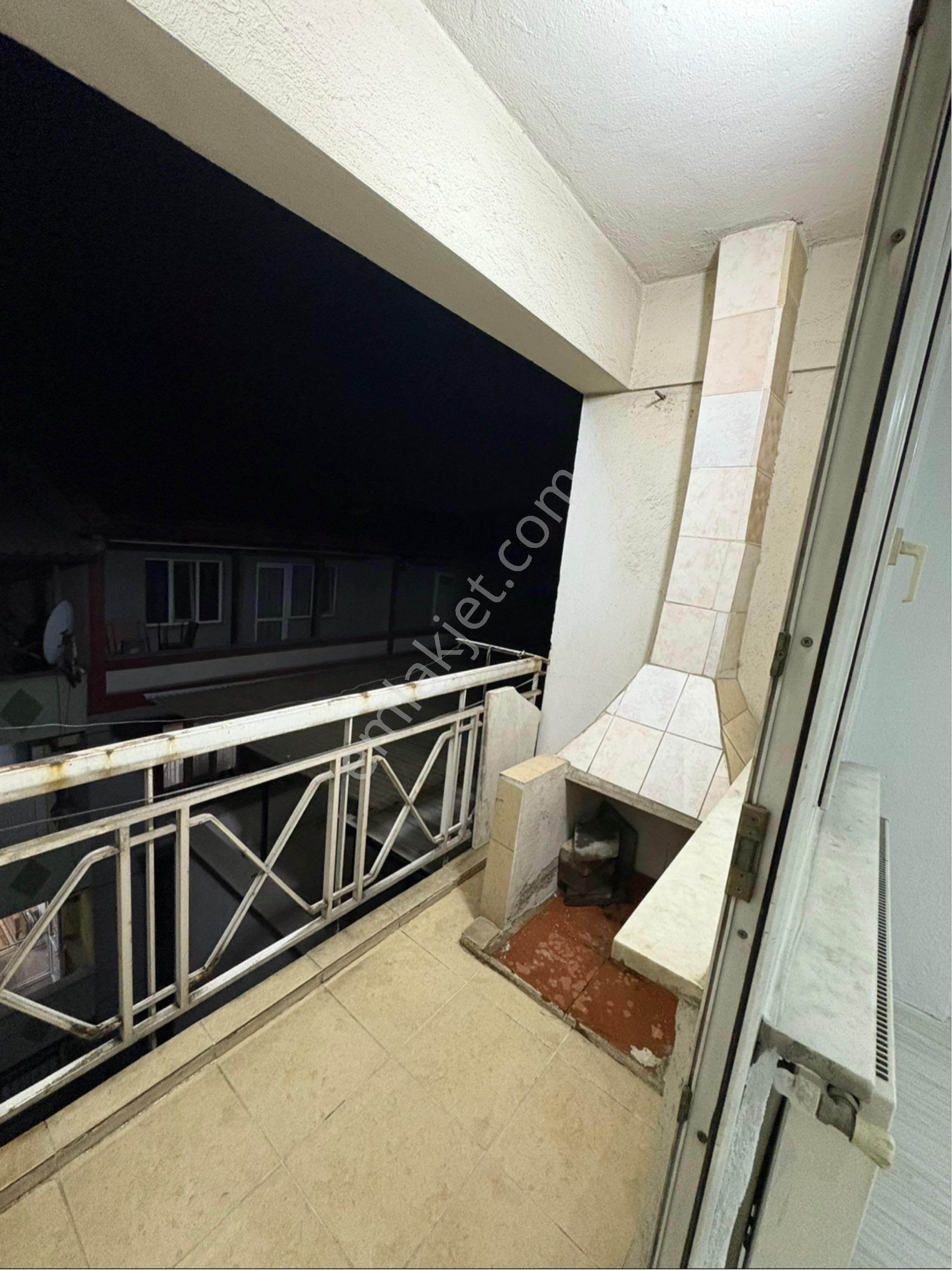 Bozdoğan Petrol'de Satılık 2+1 Merkezi Konumlu Bakımlı Daire - Görsel 18