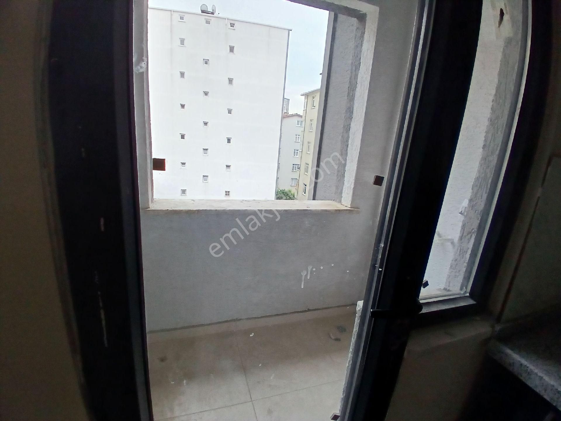 Kartal Hürriyet Mahallesinde Acil Satılık Daire - Görsel 9