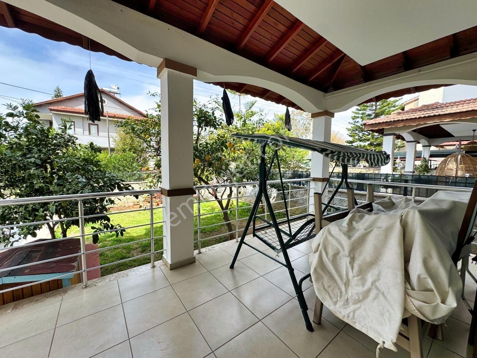 Fethiye Akarca’da Merkezi Konumda Bahçeli 6+1 Triplex Müstakil Villa