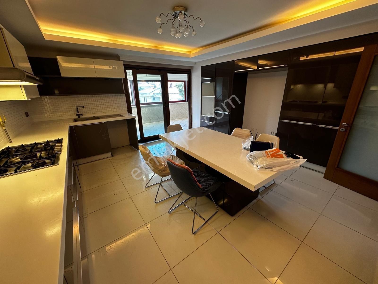 Secret House'dan Adakale'de 220 M2 Eğimsiz Teras Katı