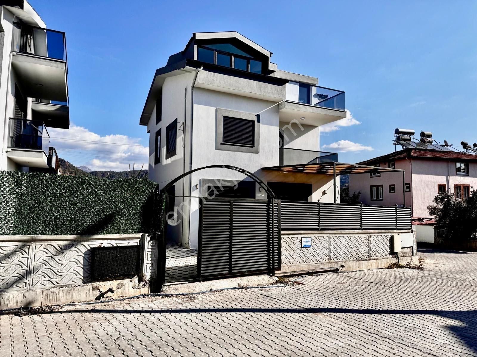 Fethiye Karagedik'te Satılık 5+1 Özel Havuzlu Müstakil Villa