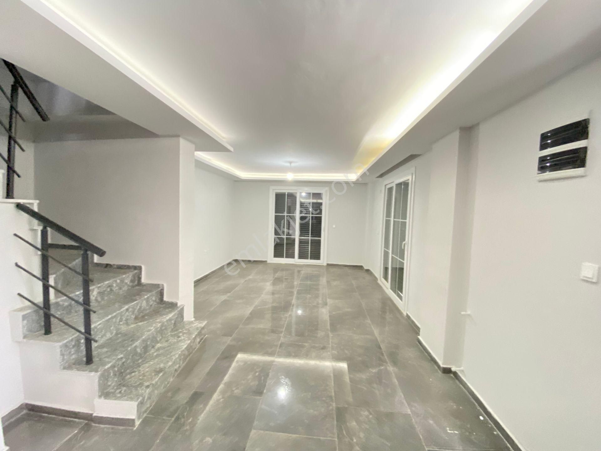 Seferihisar Payamlı De Sıfır Ultra Lüks Satılık 3+1 Villa