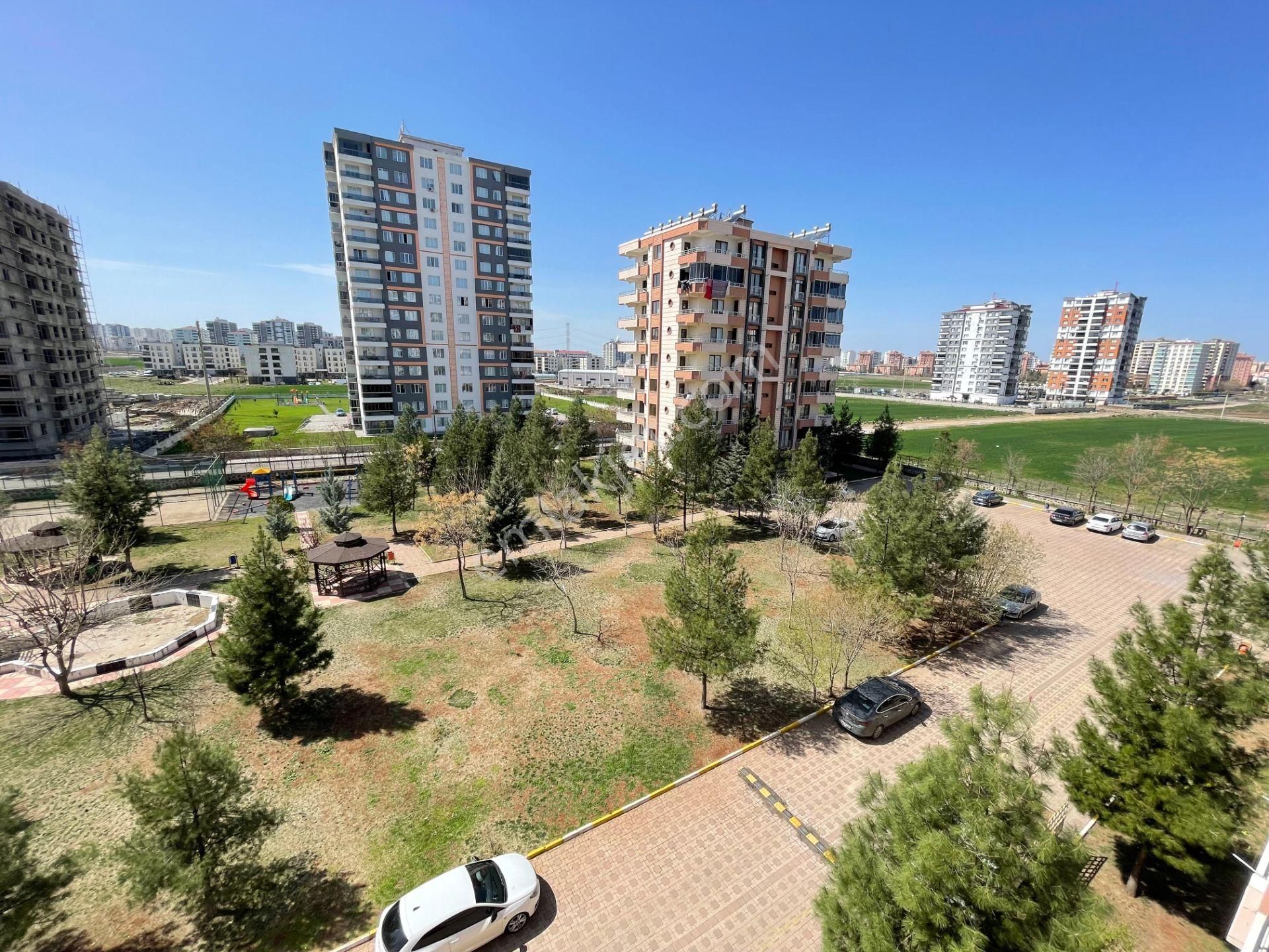 Mountaın Gayrimenkul'den Üçkuyular'da Fırsat 3+1 Satılık Daire