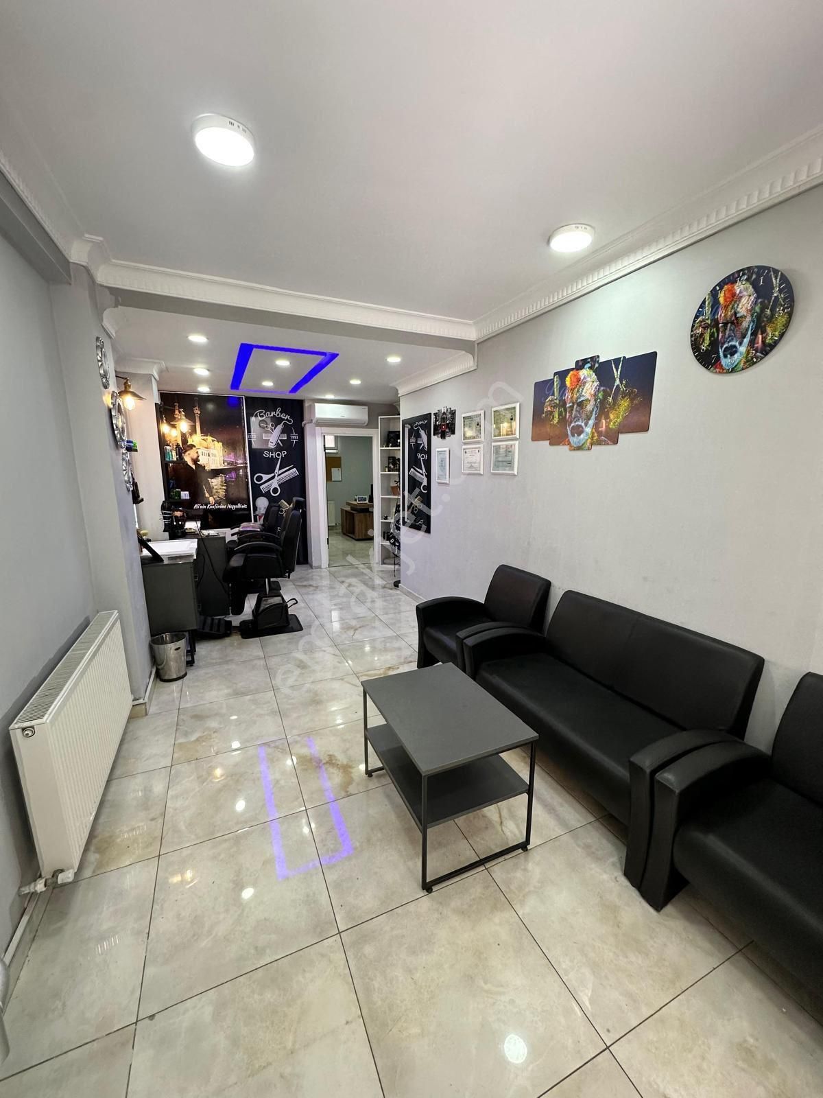 Yeni Binada Kiralık Dükkan Halkalı Merkez Mah