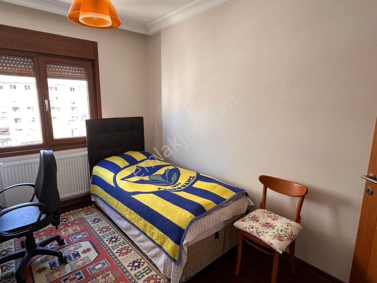 Turyaptan Feneryolunda 10 Yıllık Binada Satılık 3+1 Daire - Görsel 11