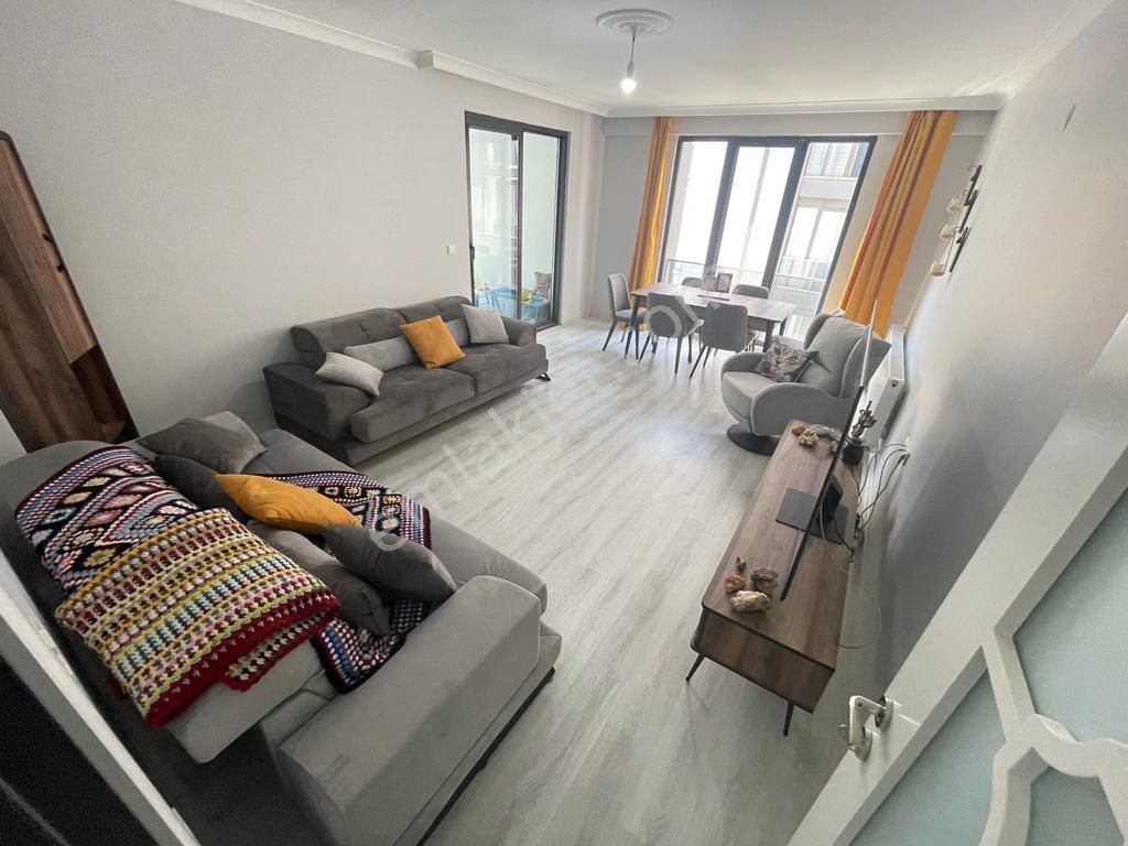 Poyraz Gayrimenkul'den Kadıköy'de Satılık 3+1 Daire
