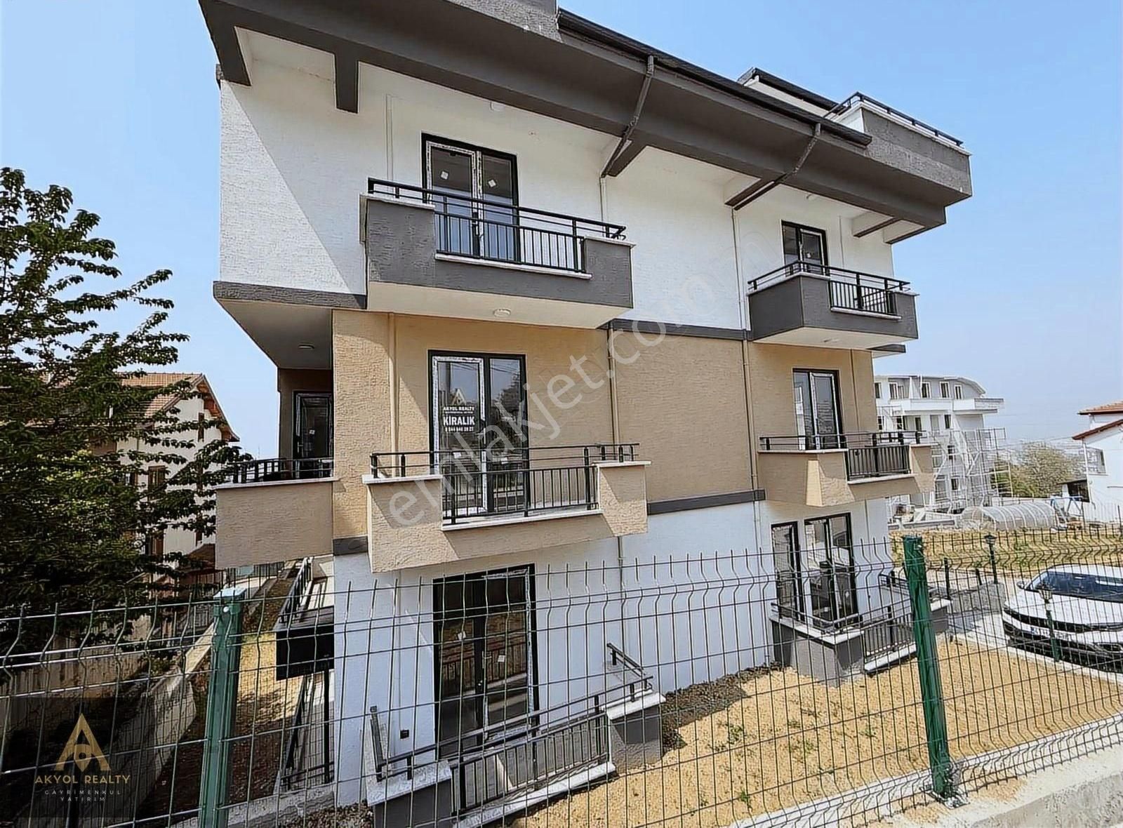 Başiskele Yeşilyurt 2+1 Ara Kat Asansörlü Sıfır Kiralık Daire