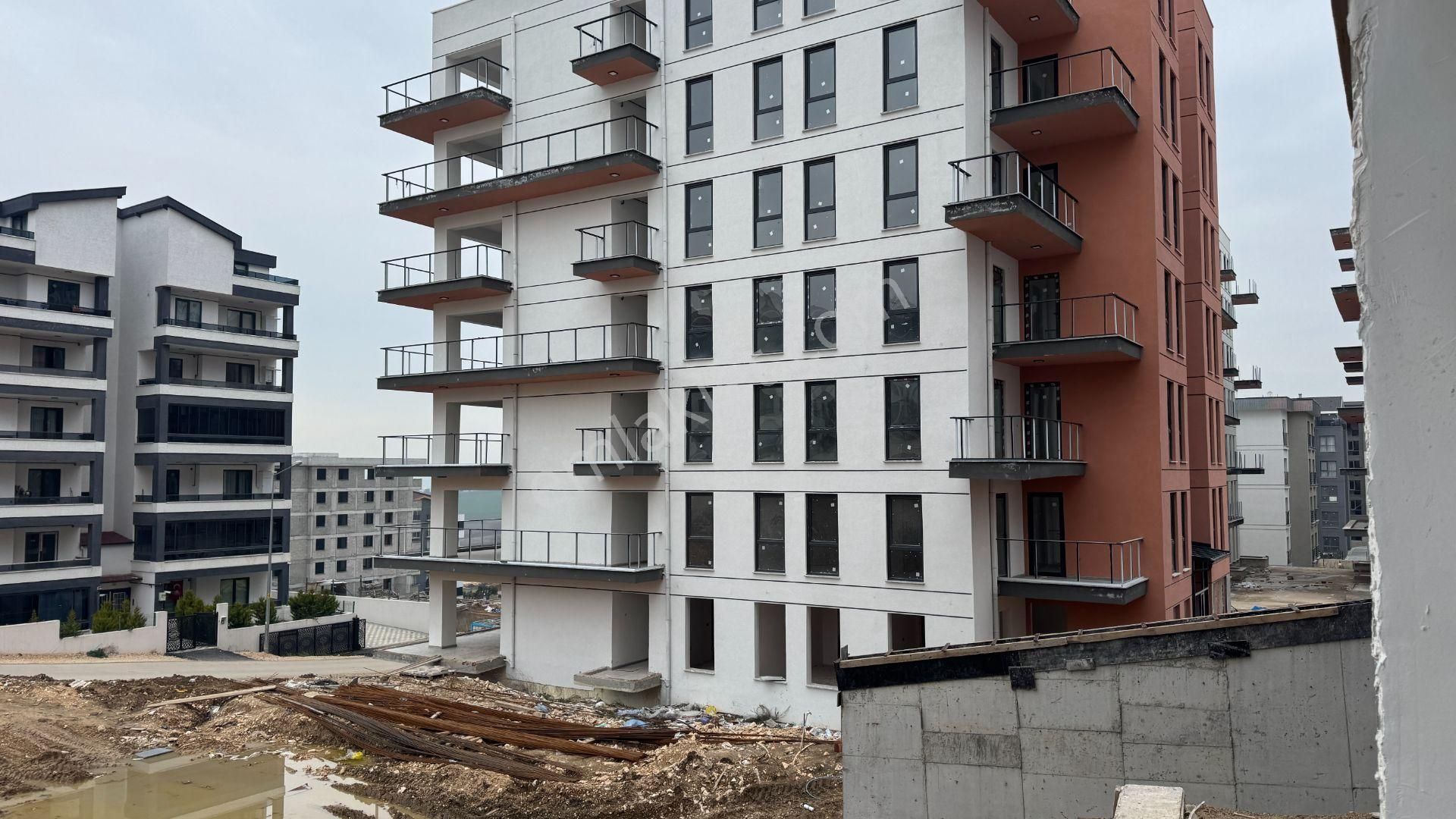 Bursa Nilüfer Kayapa Satılık 4+1 Site İçerisinde Geniş Daire