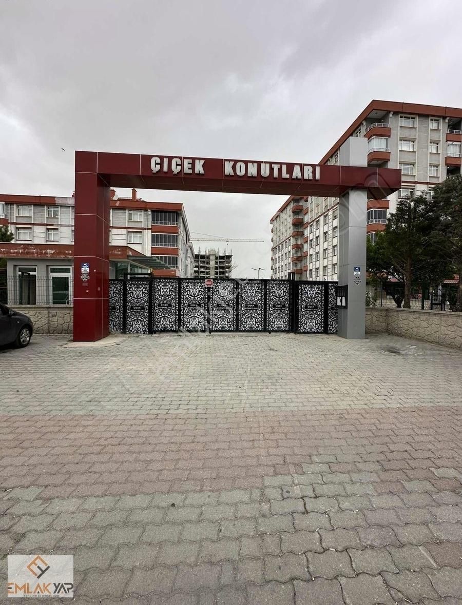 Emlakyap'tan Yazırda Elmalı Hamdi Cad.üzeri Satılık 3+1 Daire