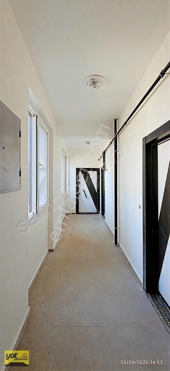Erdemli Satılık 1+1 Sıfır Geniş Oturumlu(fore Kazıklı ) Daire