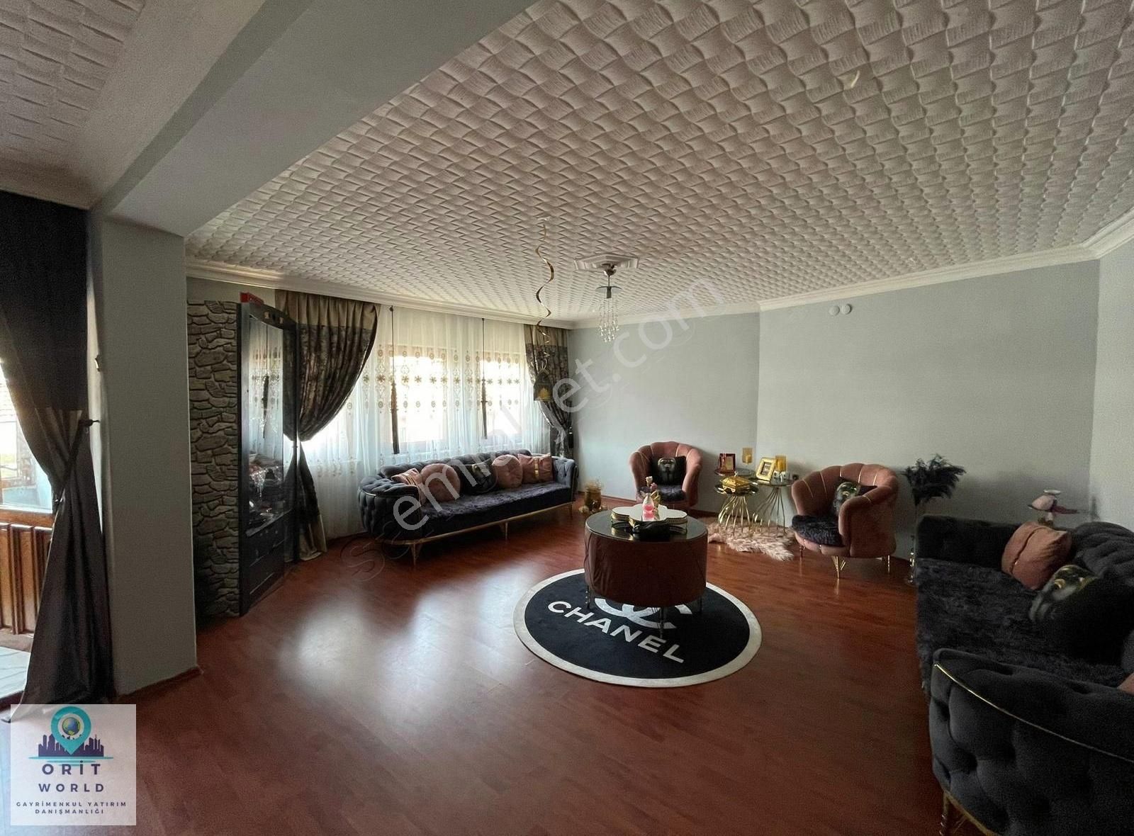 İncirli Caddesi Üzerinde Satılık 4+1 Dubleks Daire