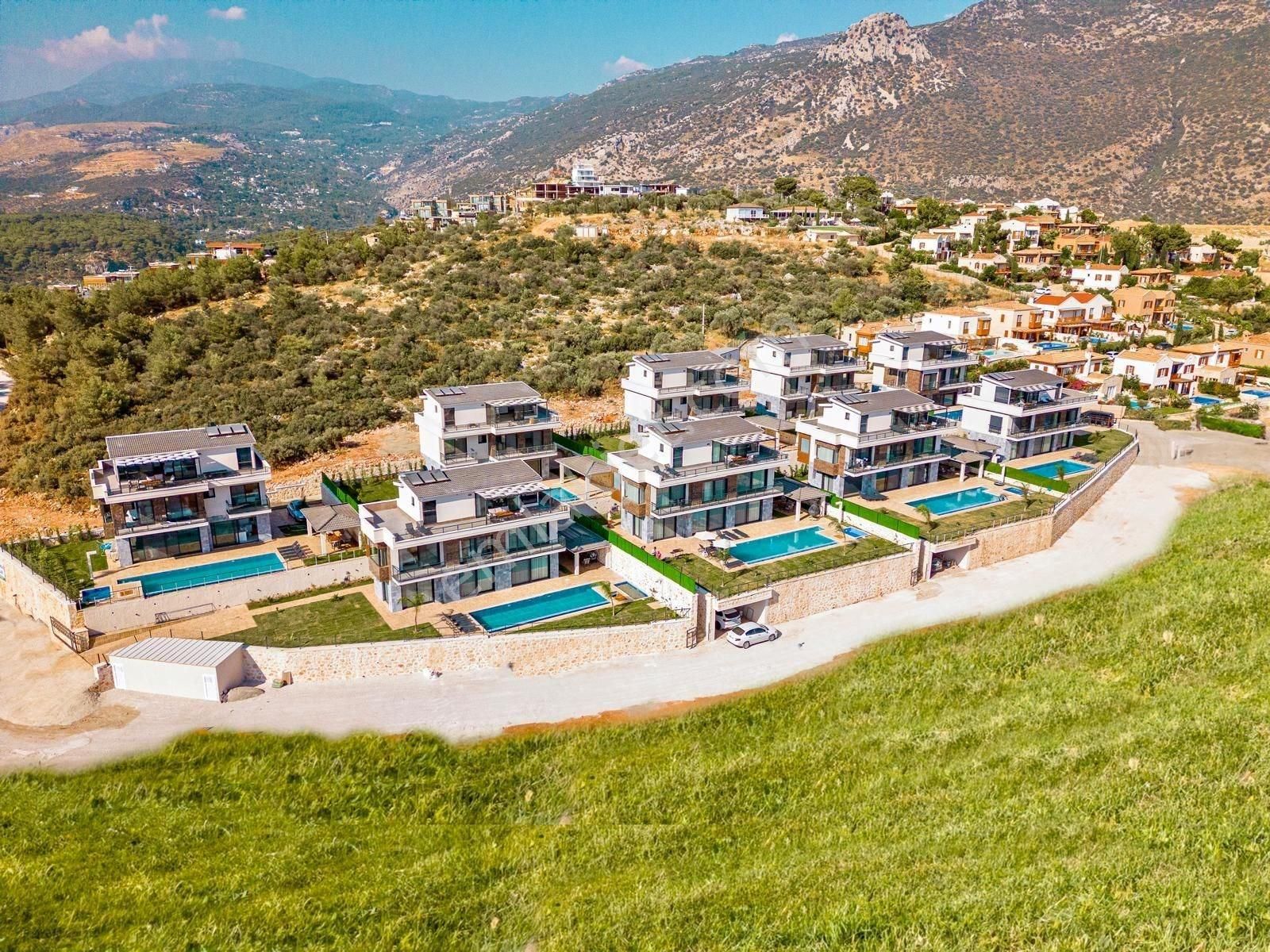 Kaş Kalkanda Eşsiz Deniz Manzaralı Modern Villa